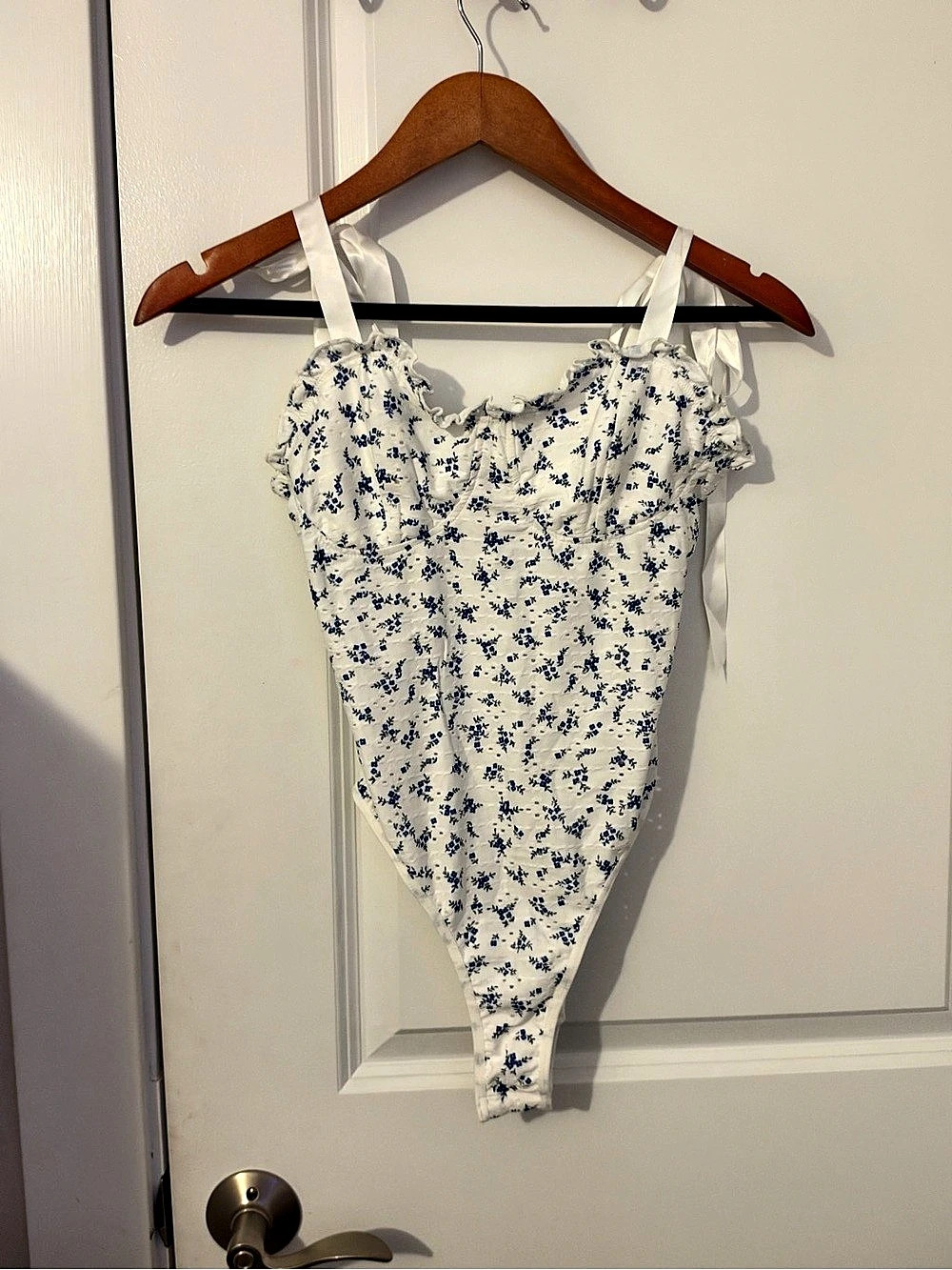 Princess Polly Lupton Bodysuit White / Blue Floral